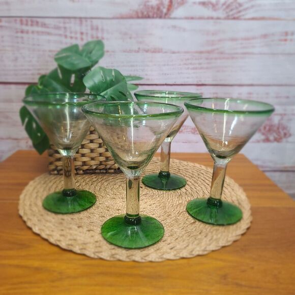 Set of 4 Mexican Hand Blown Tequila Margarita or Martini Glasses Heavy Green Rim - Picture 3 of 6